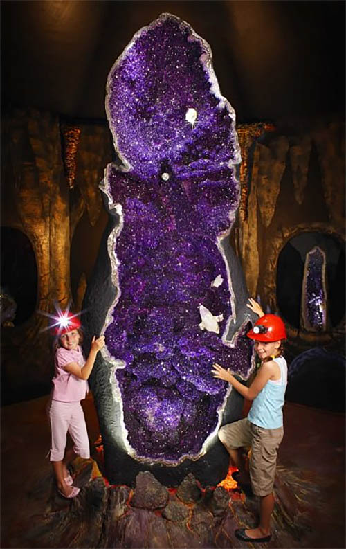 largest amethyst geode